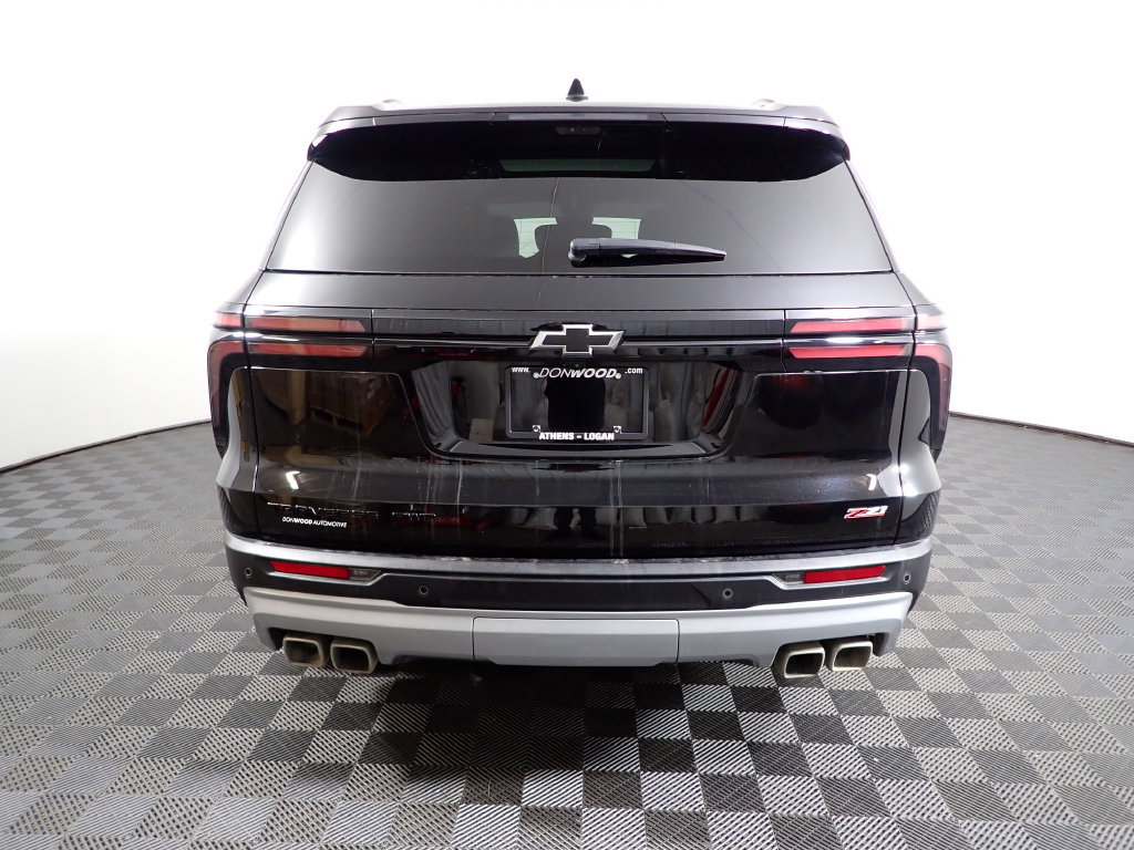 Used 2024 Chevrolet Traverse Z71 w/ Enhanced Driving Package AWD/4WD image 16