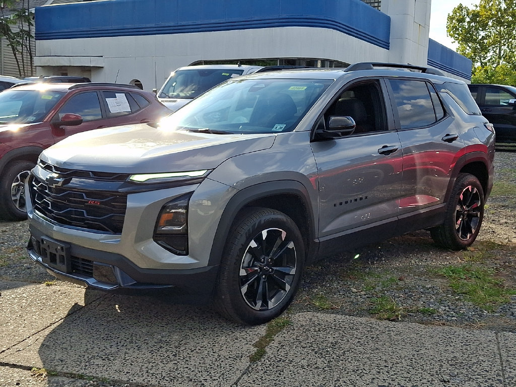 Certified 2026 Chevrolet Equinox RS FWD image 3