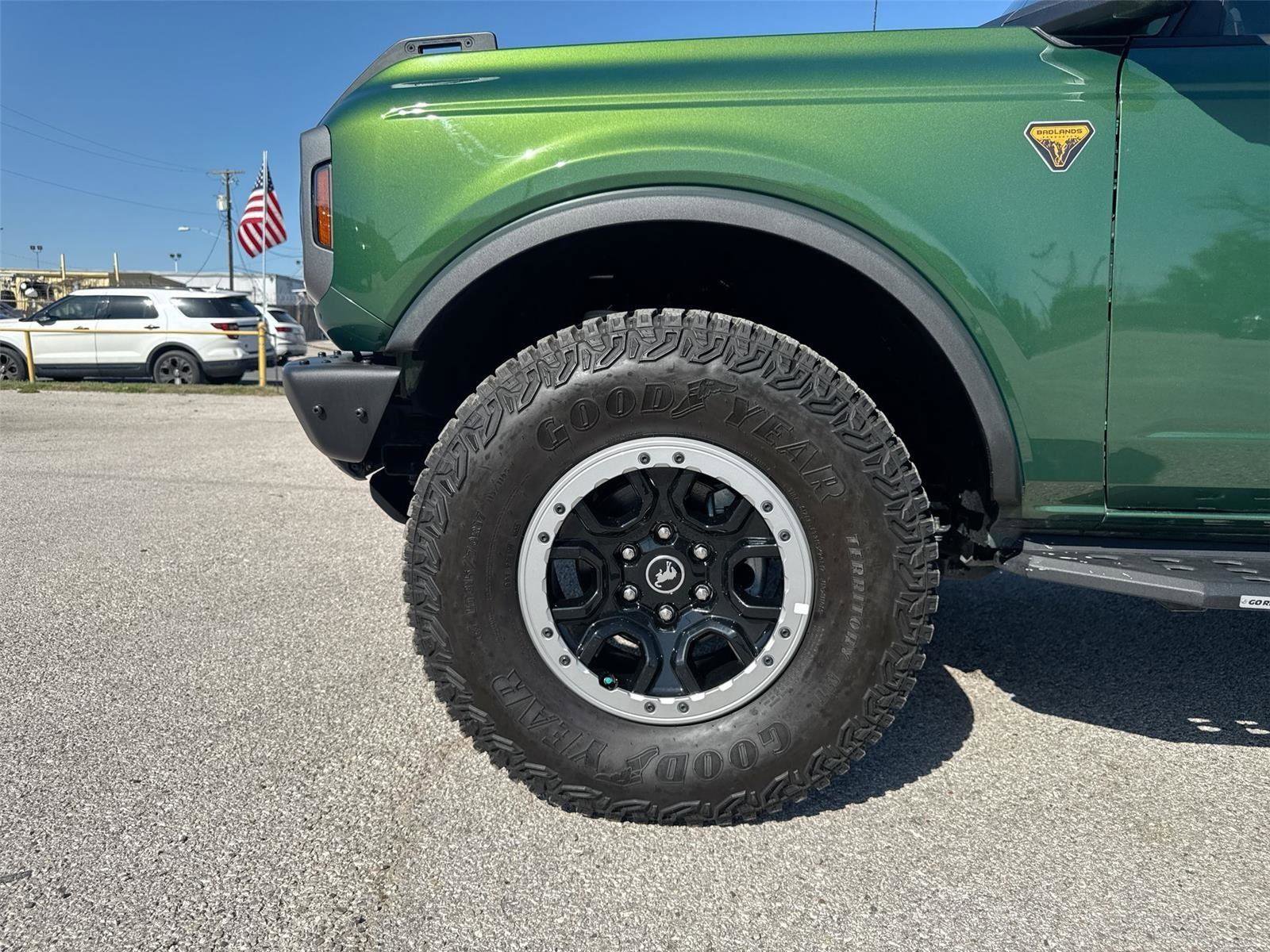 Certified 2023 Ford Bronco Badlands image 19