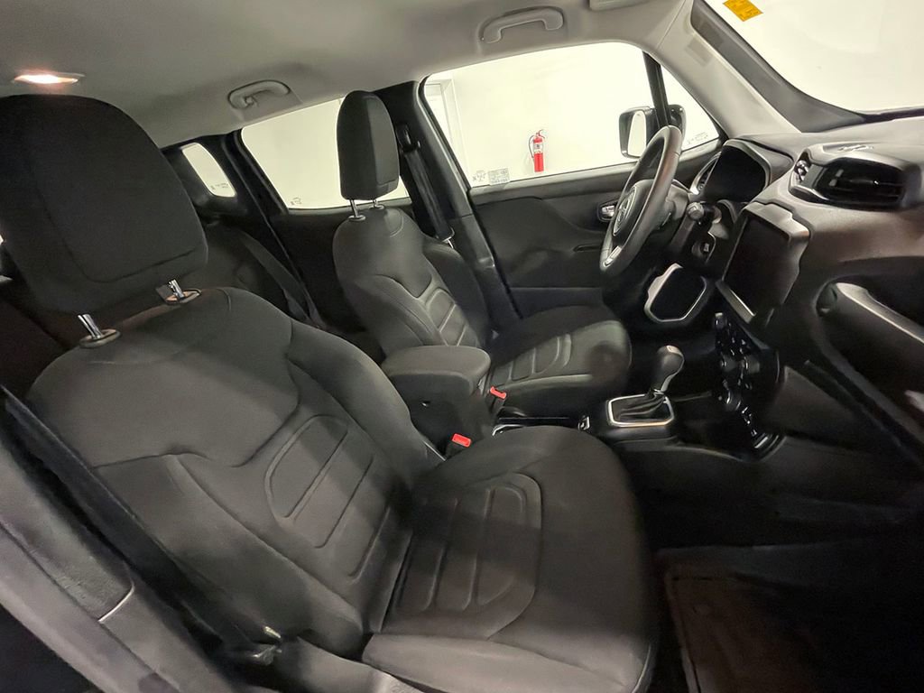 Used 2021 Jeep Renegade Latitude w/ Luxury Group I AWD/4WD image 25