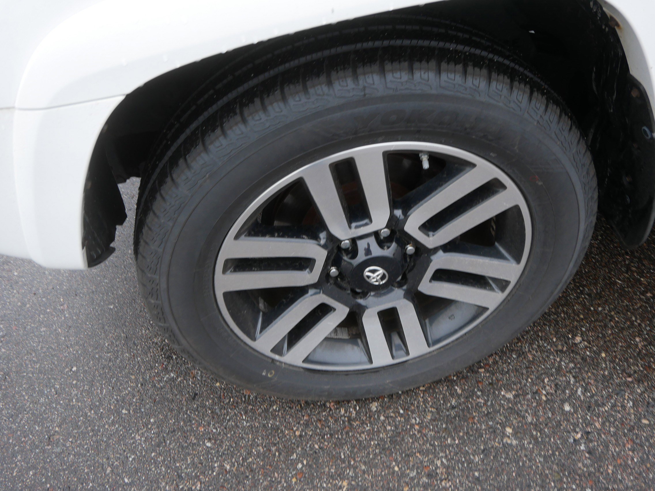 Used 2017 Toyota 4Runner SR5 Premium RWD image 16