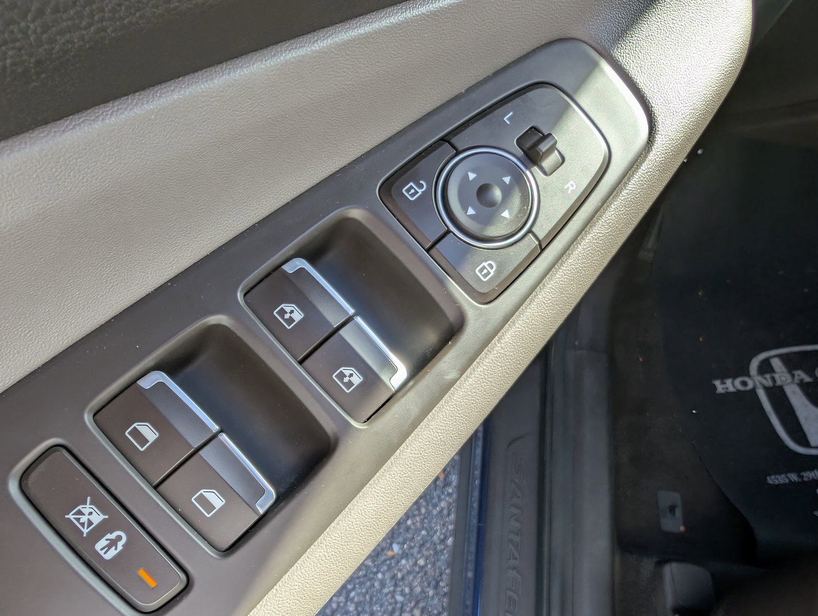 Used 2020 Hyundai Santa Fe SEL image 15