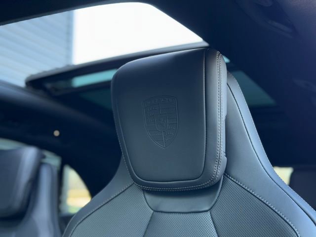 New 2025 Porsche Macan Electric image 35