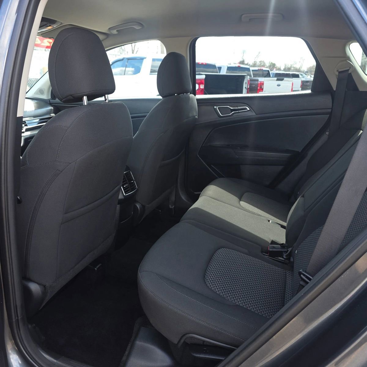 Used 2024 Kia Sportage LX image 13