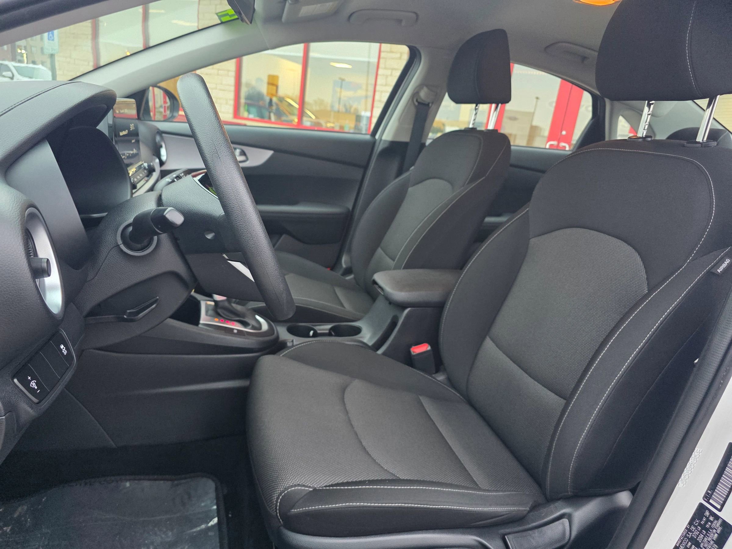 Used 2024 Kia Forte LXS image 10