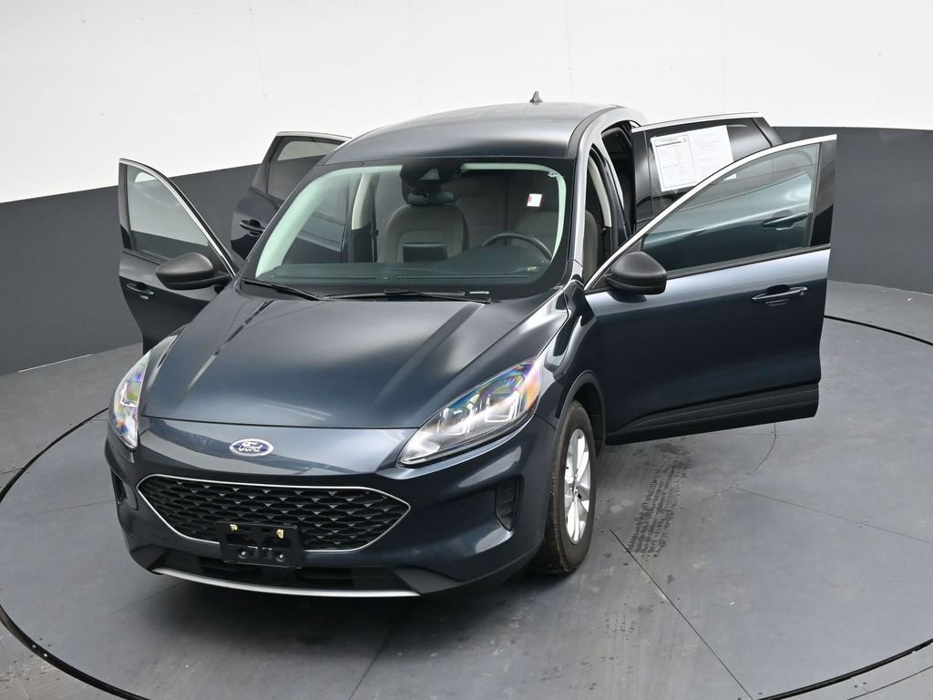 Used 2022 Ford Escape SE w/ Cold Weather Package image 36