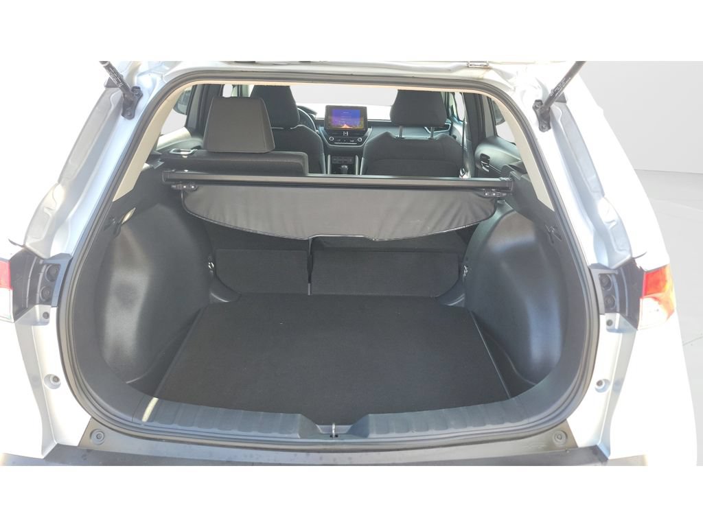 Certified 2024 Toyota Corolla Cross LE w/ Moonroof Package FWD image 9