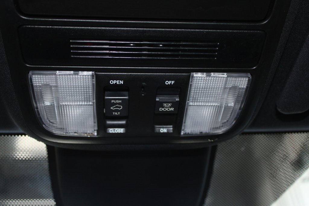 Used 2023 Honda Odyssey Sport image 40