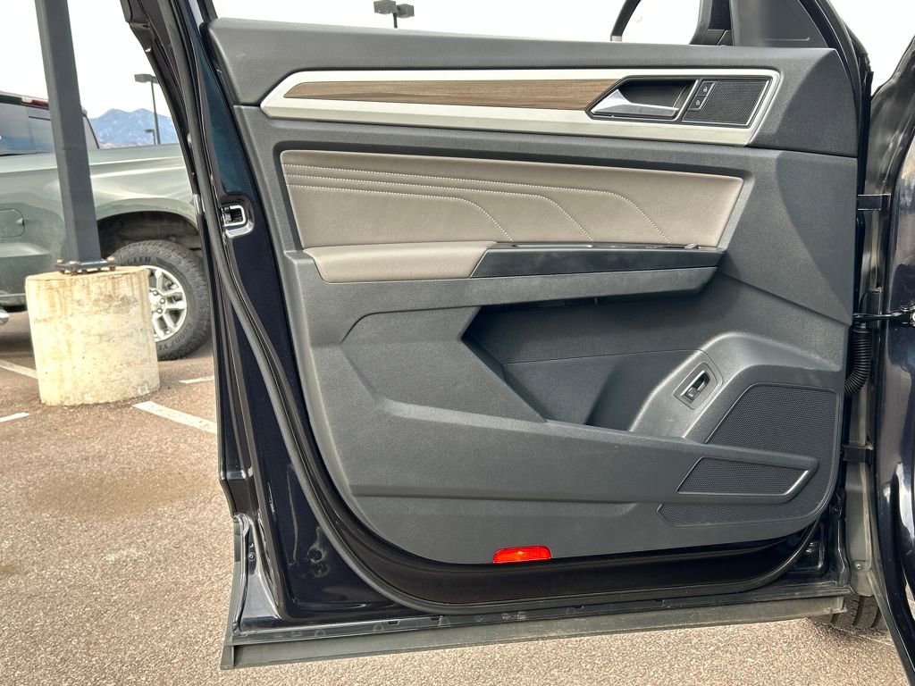 Used 2021 Volkswagen Atlas SEL image 28