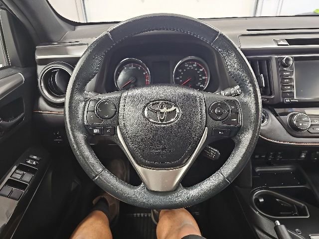 Used 2017 Toyota RAV4 SE AWD/4WD image 18