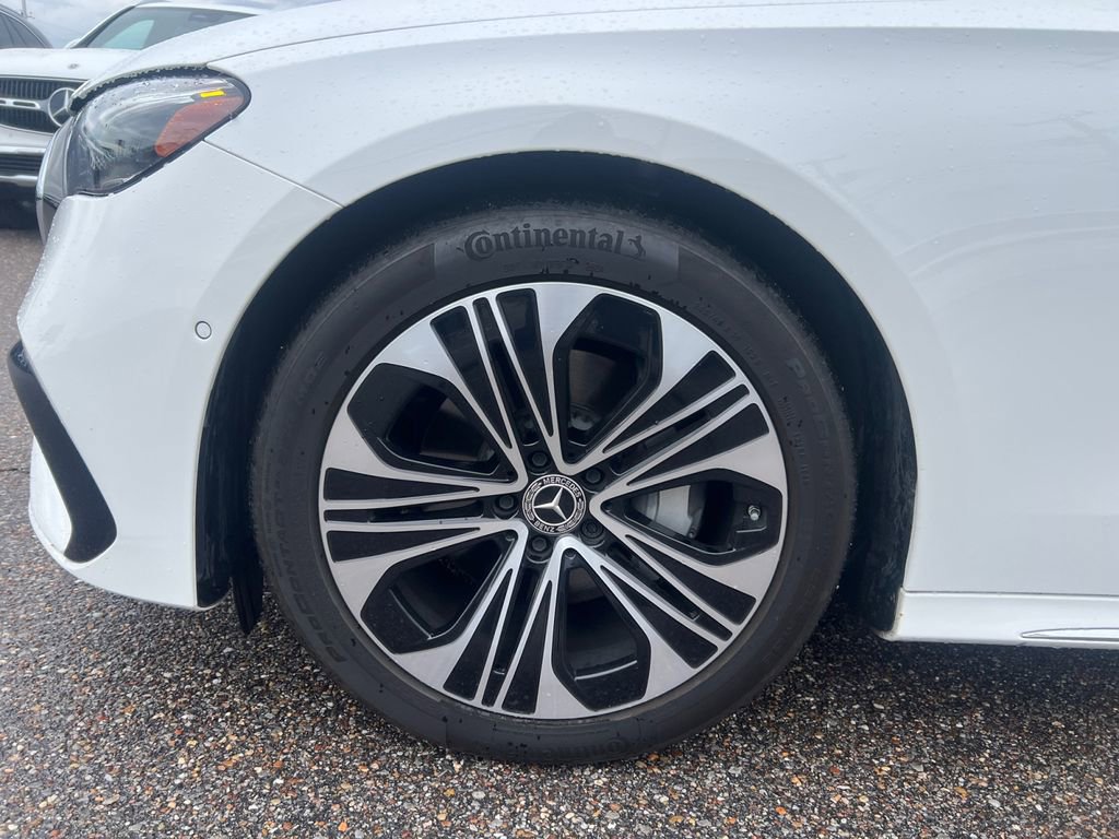 Used 2025 Mercedes-Benz E 350 4MATIC Sedan image 14