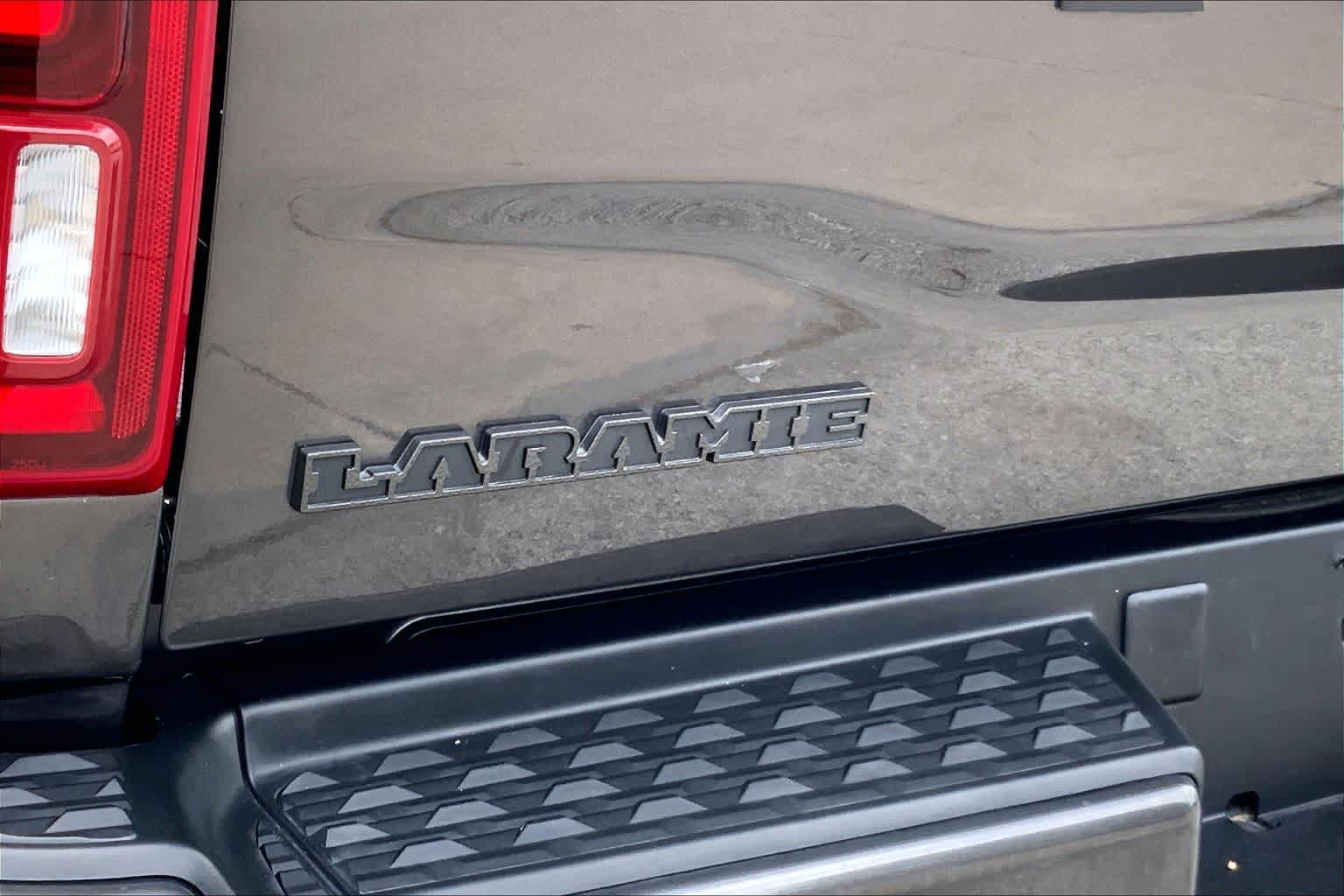 Used 2025 RAM 2500 Laramie AWD/4WD image 10