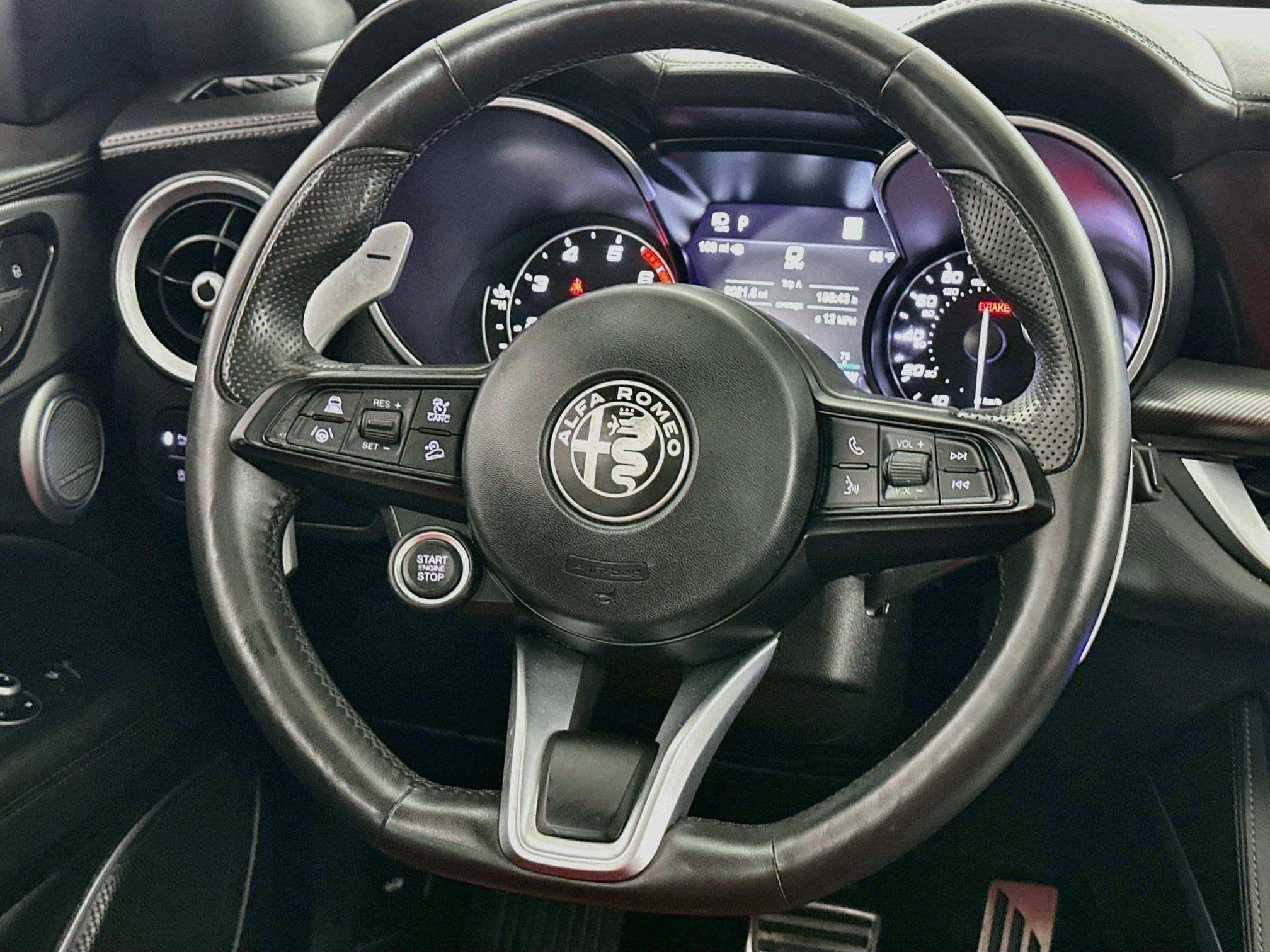 Used 2023 Alfa Romeo Stelvio Veloce AWD/4WD image 8