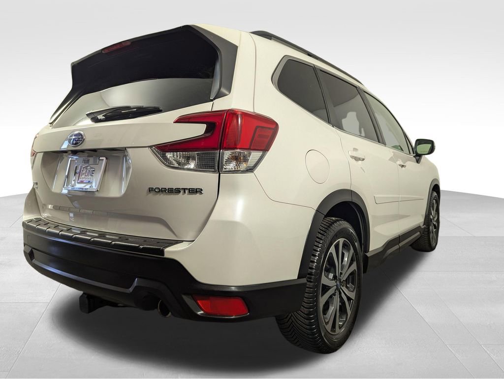 Used 2020 Subaru Forester Limited image 61