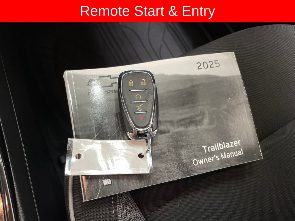 Certified 2025 Chevrolet TrailBlazer LT w/ Convenience Package FWD image 6
