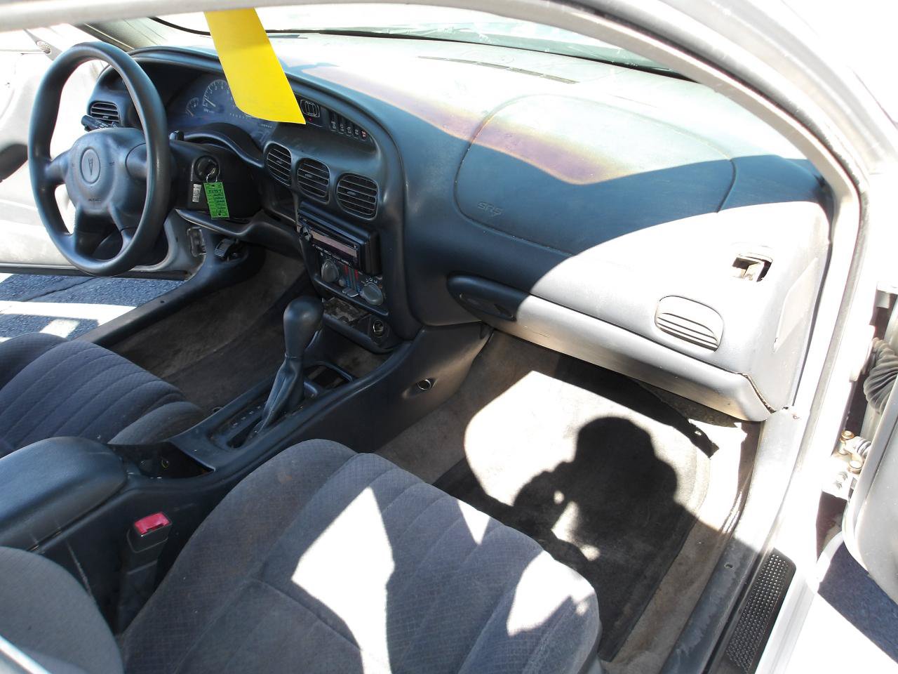 Used 2002 Pontiac Grand Prix SE w/ Widetrack Smart Pkg FWD image 13