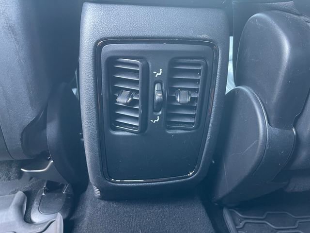 Used 2019 Dodge Durango GT w/ Blacktop Package AWD/4WD image 18