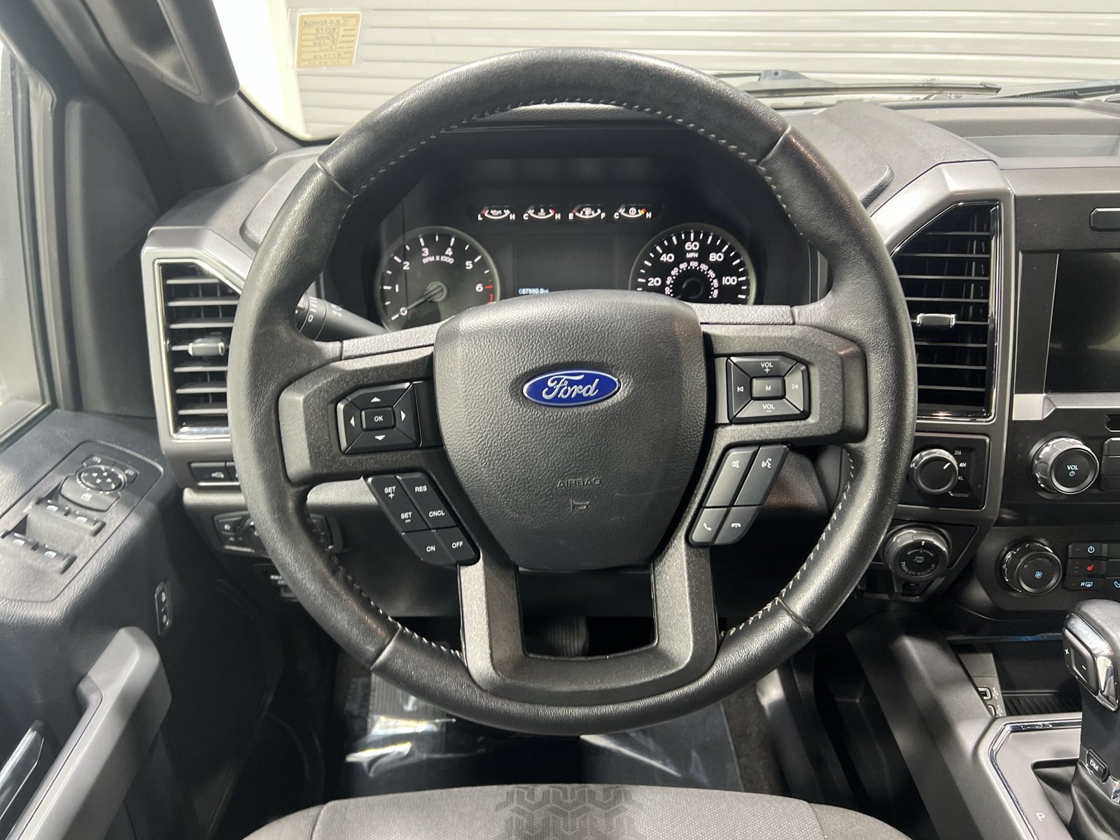 Used 2019 Ford F150 XLT w/ Equipment Group 302A Luxury AWD/4WD image 14