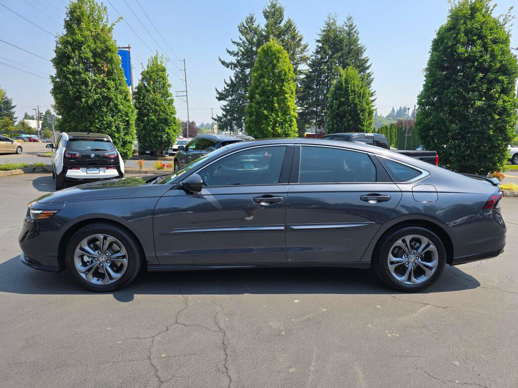 Used 2023 Honda Accord EX-L image 16
