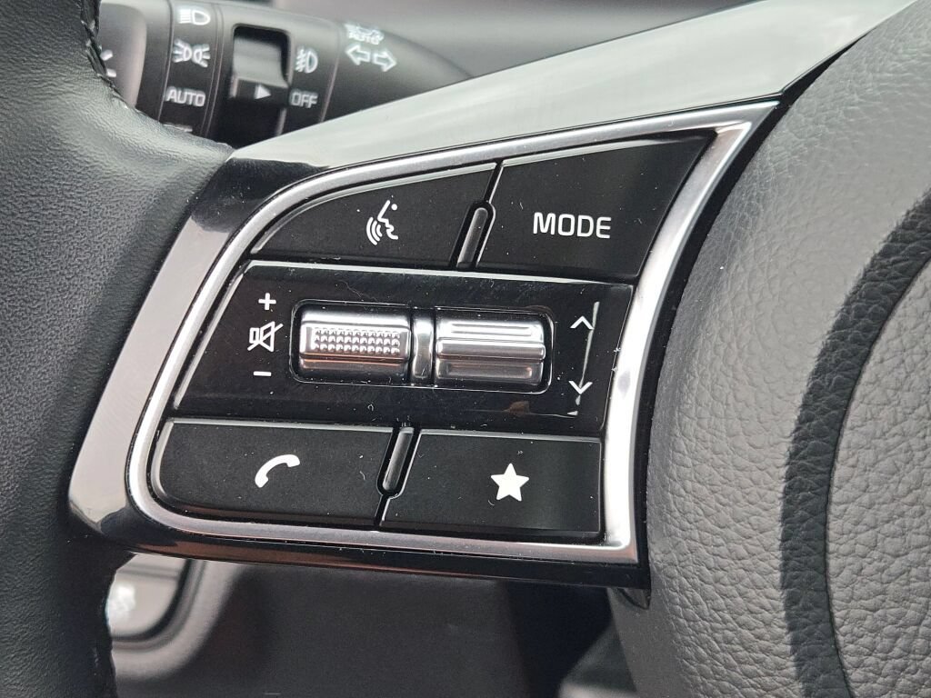 Used 2025 Kia Seltos S FWD image 37