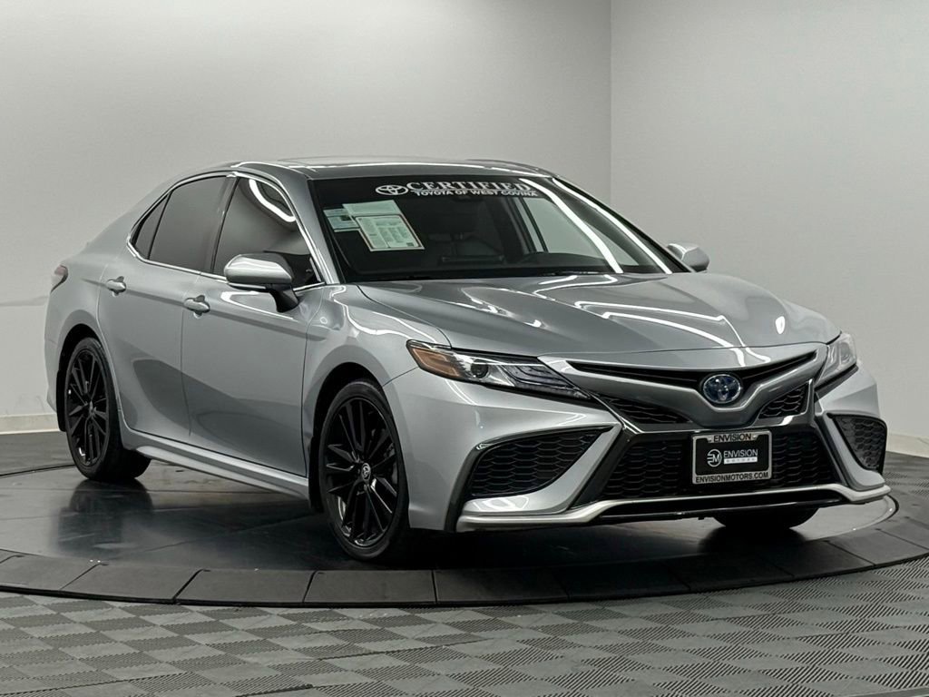 Used 2023 Toyota Camry XSE w/ Cold Weather Package FWD image 5