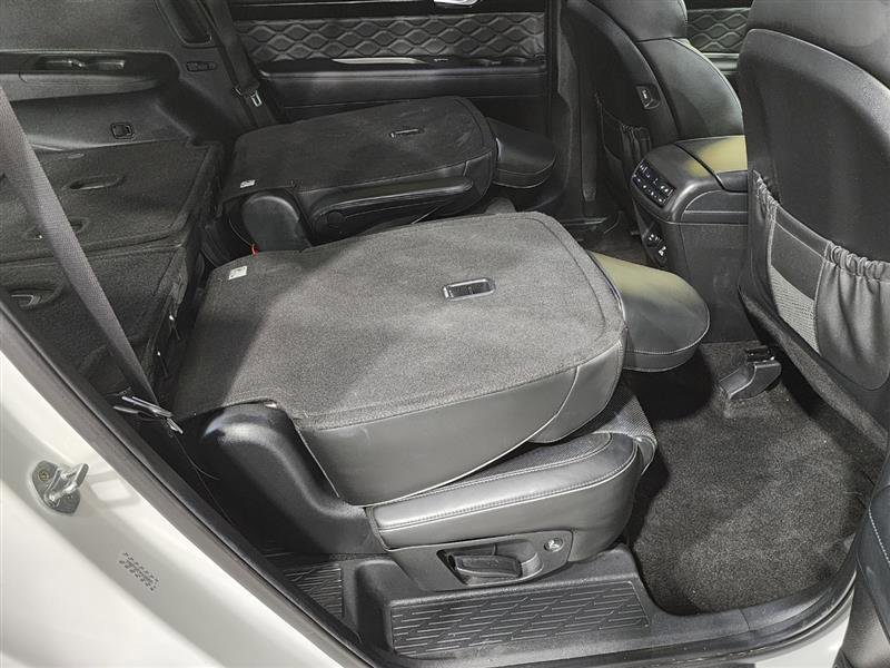 Used 2021 Hyundai Palisade Calligraphy w/ Cargo Package image 32