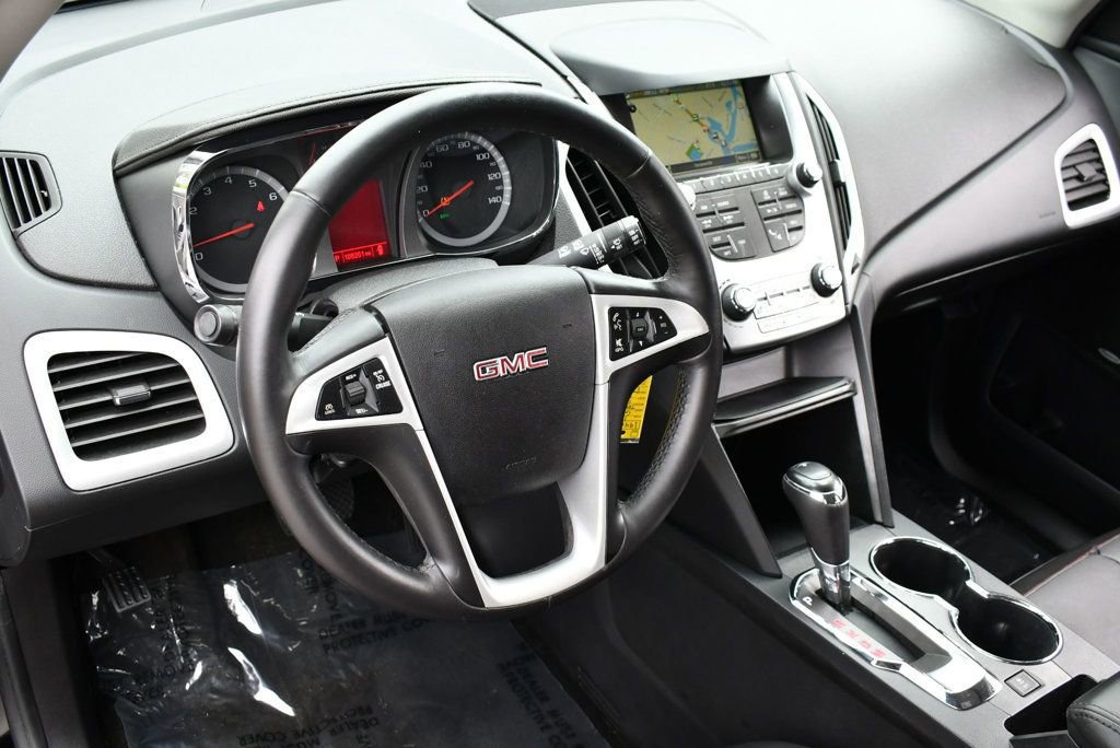 Used 2017 GMC Terrain SLT w/ Open Road Package image 12