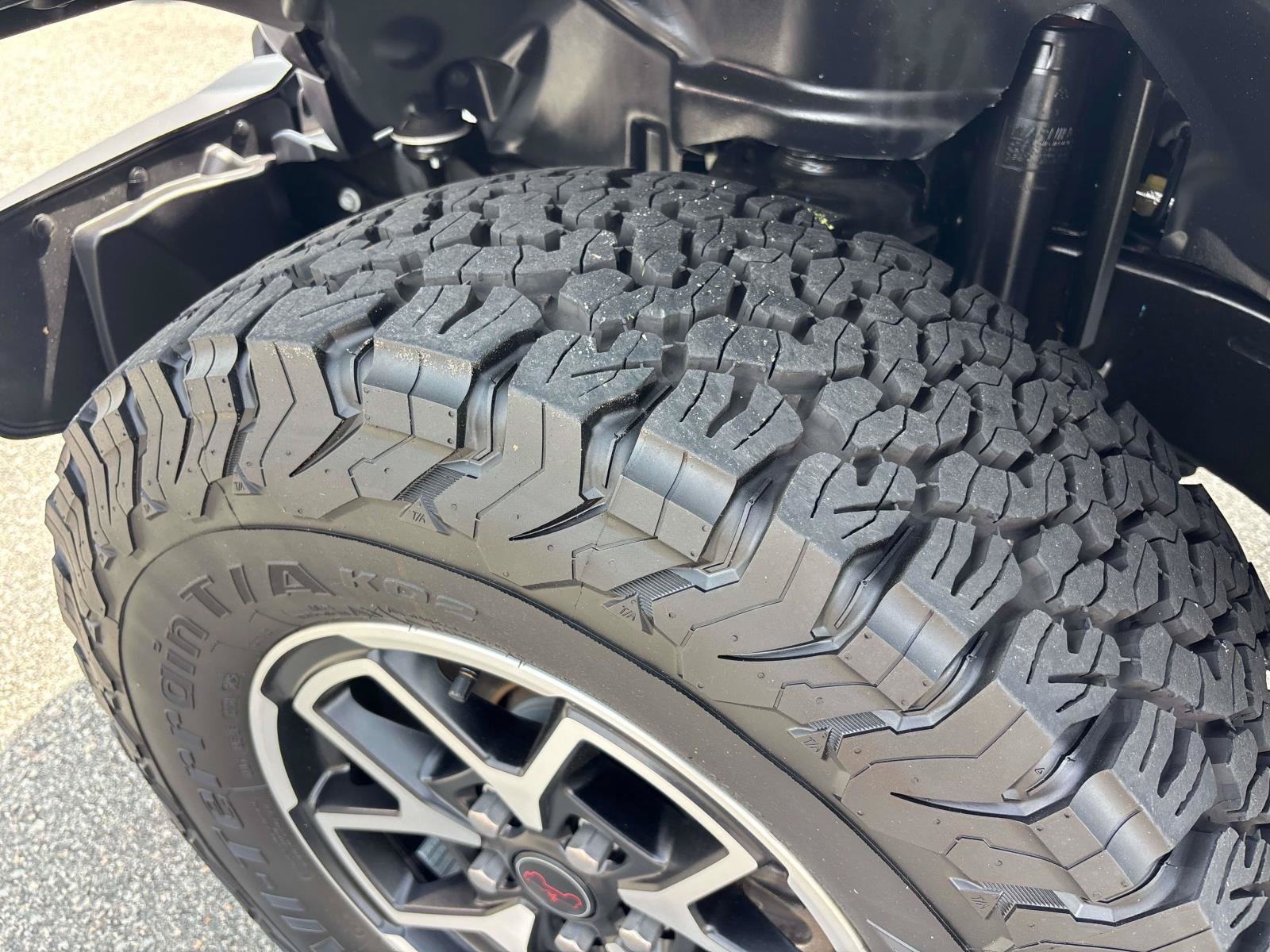 Certified 2025 Jeep Wrangler Unlimited Rubicon w/ Convenience Group AWD/4WD image 10