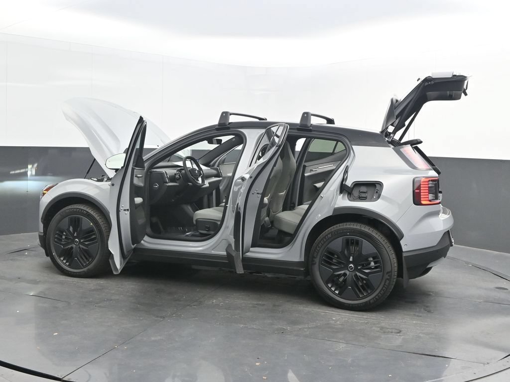 New 2026 Volvo EX30 Cross Country Ultra w/ Protection Package Premier AWD/4WD image 39