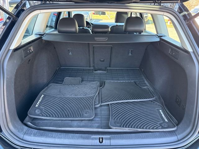 Used 2019 Volkswagen Golf Alltrack SE AWD/4WD image 14