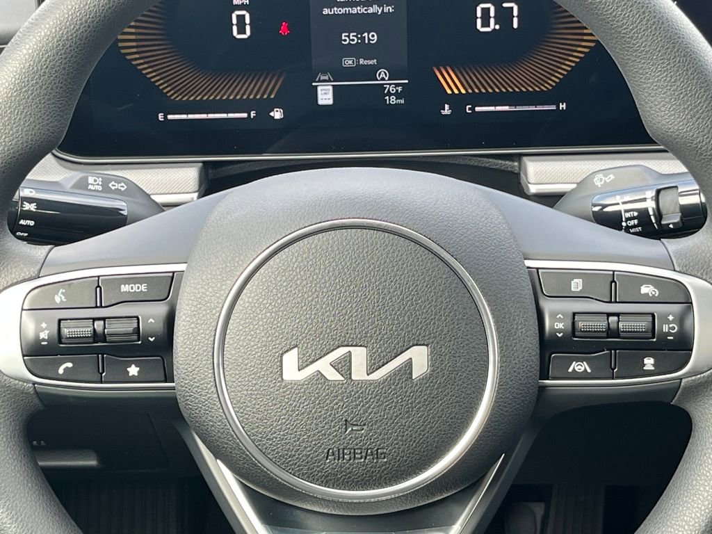 New 2026 Kia K5 LXS image 21