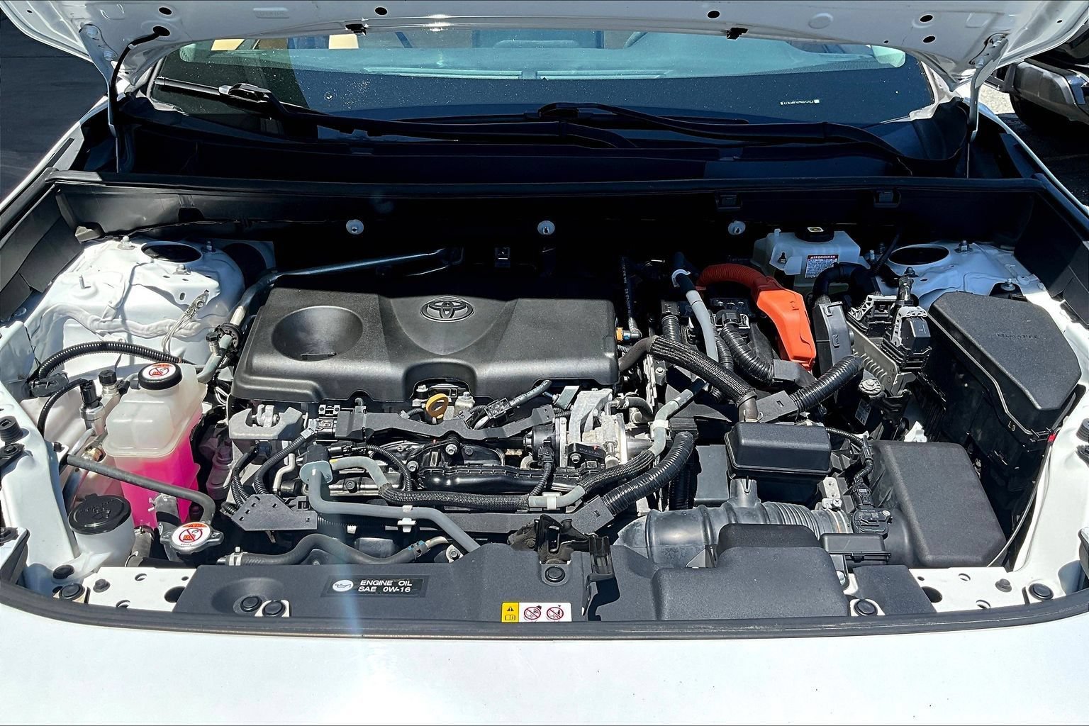 Used 2021 Toyota RAV4 LE AWD/4WD image 32