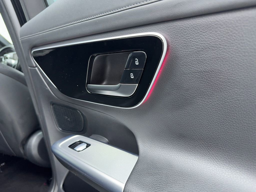 Used 2024 Mercedes-Benz GLC 300 image 51