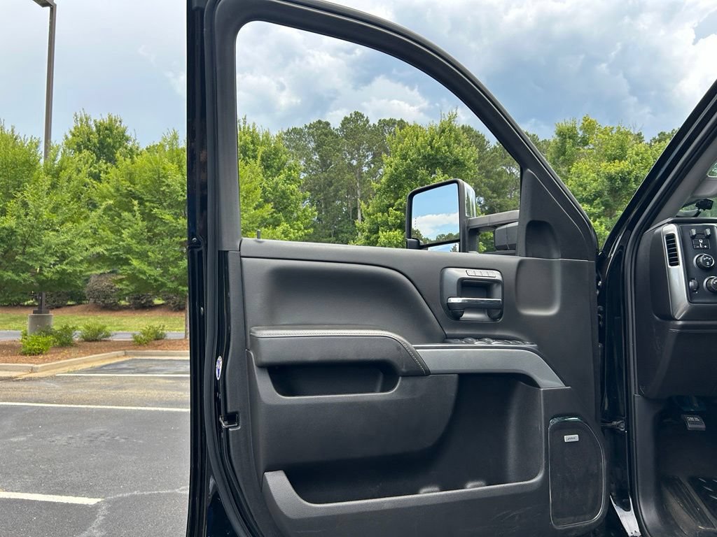 Used 2019 Chevrolet Silverado 2500 LTZ w/ Duramax Plus Package AWD/4WD image 65