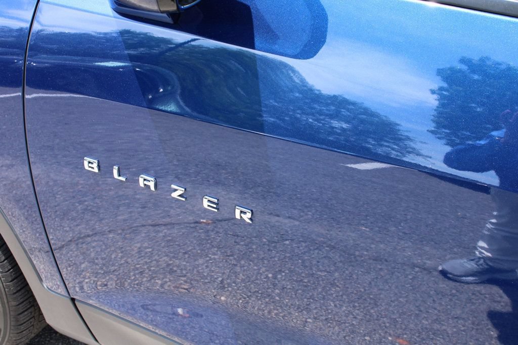 Used 2022 Chevrolet Blazer LT FWD image 34