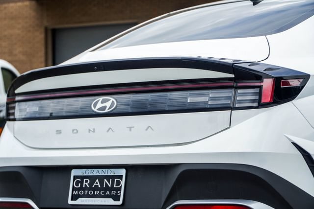 Certified 2025 Hyundai Sonata SE FWD image 13