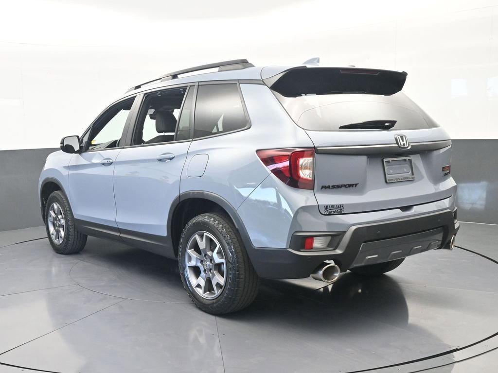 Used 2022 Honda Passport TrailSport image 4