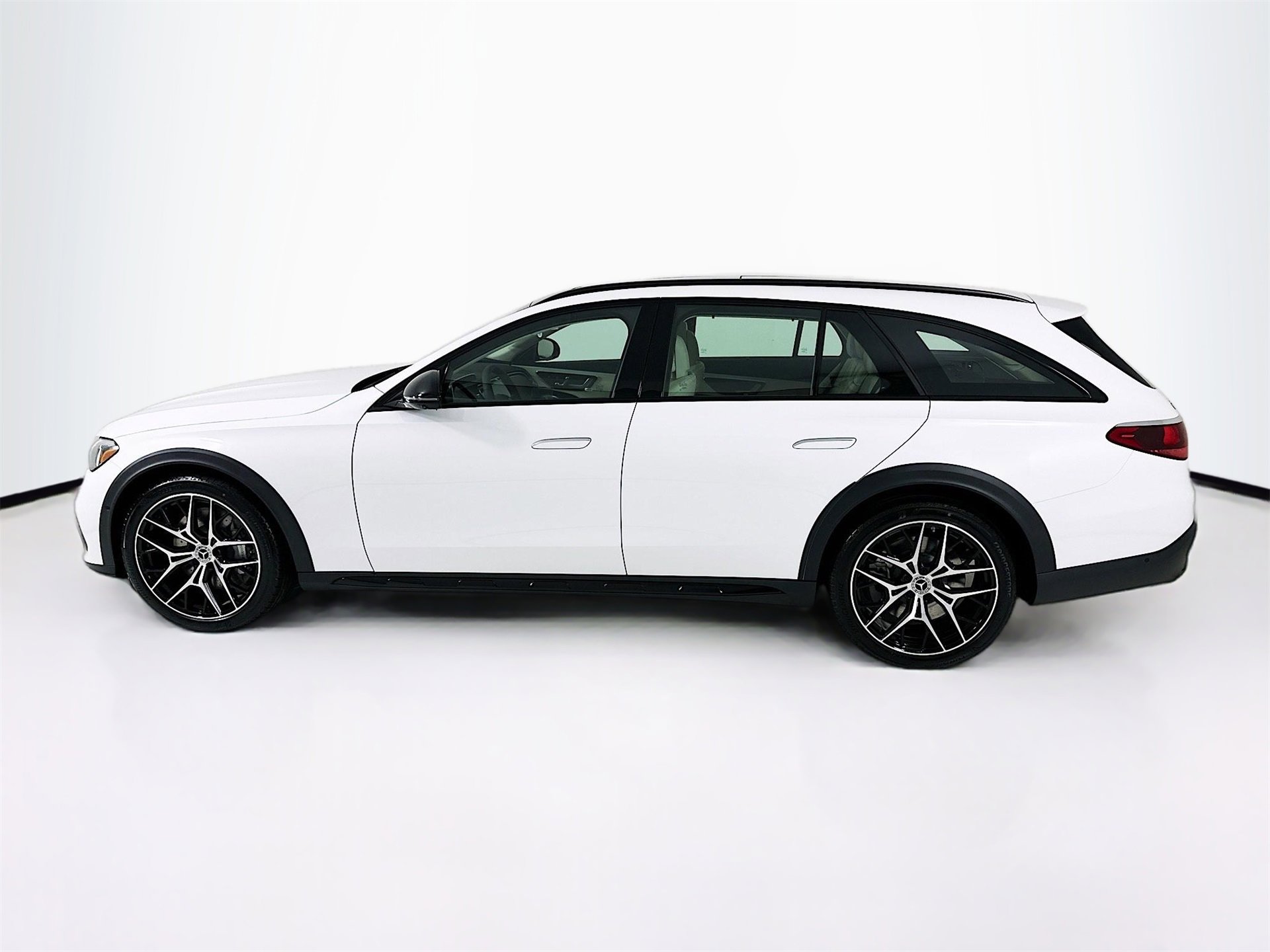 New 2026 Mercedes-Benz E 450 4MATIC All-Terrain Wagon image 5