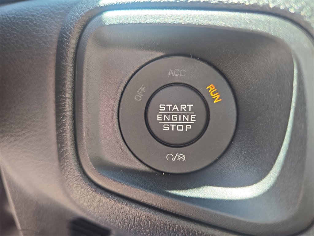 New 2025 Jeep Gladiator Sport image 23