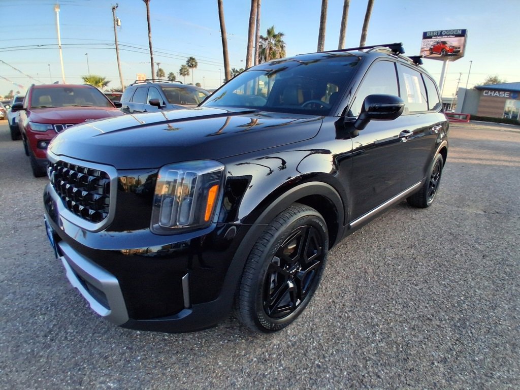 Used 2023 Kia Telluride EX X-Line image 3
