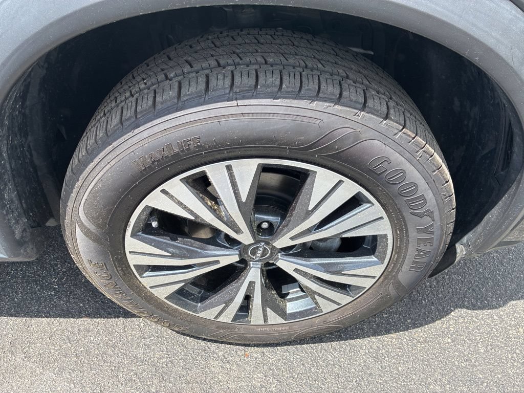 Certified 2023 Nissan Rogue SV AWD/4WD image 9