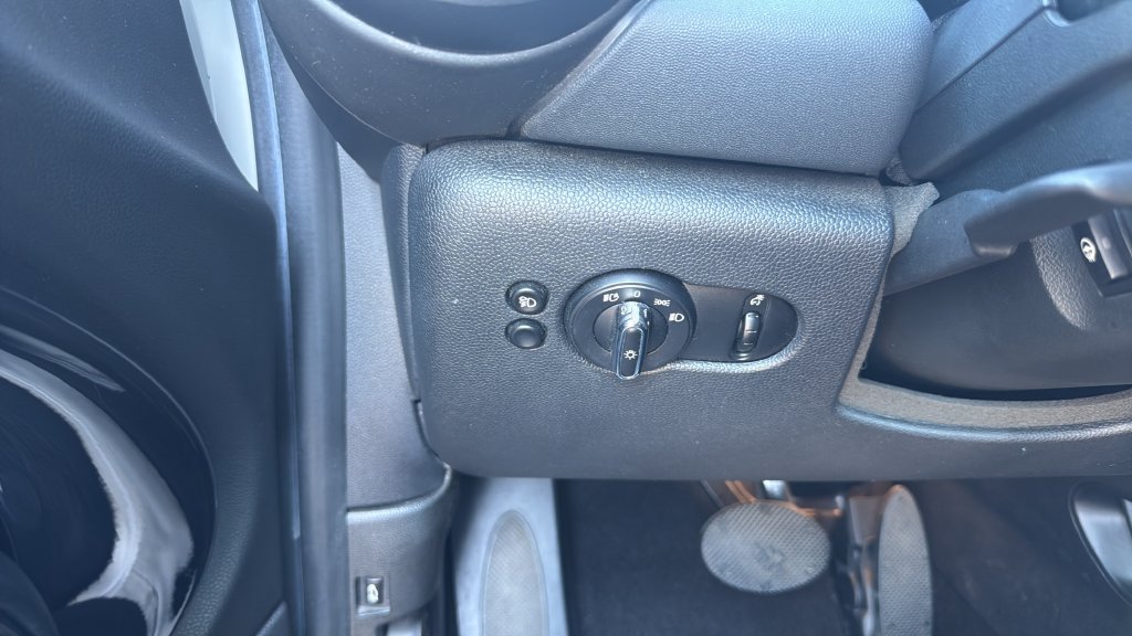 Used 2022 MINI Cooper S w/ Premium Package FWD image 35