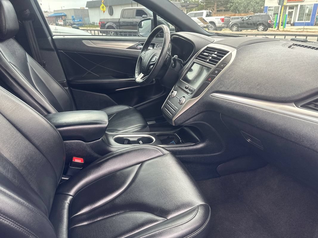 Used 2019 Lincoln MKC Premiere FWD image 31