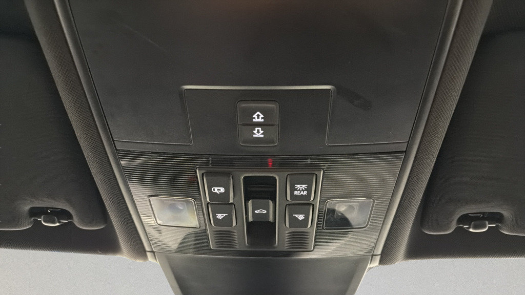 Certified 2023 Volkswagen Tiguan SE R-Line AWD/4WD image 25