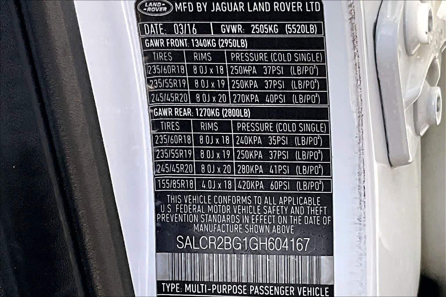 Used 2016 Land Rover Discovery Sport HSE AWD/4WD image 19