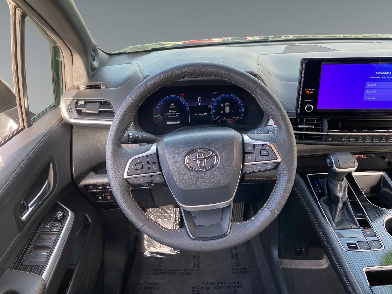 Used 2025 Toyota Sienna XLE Woodland Edition AWD/4WD image 12