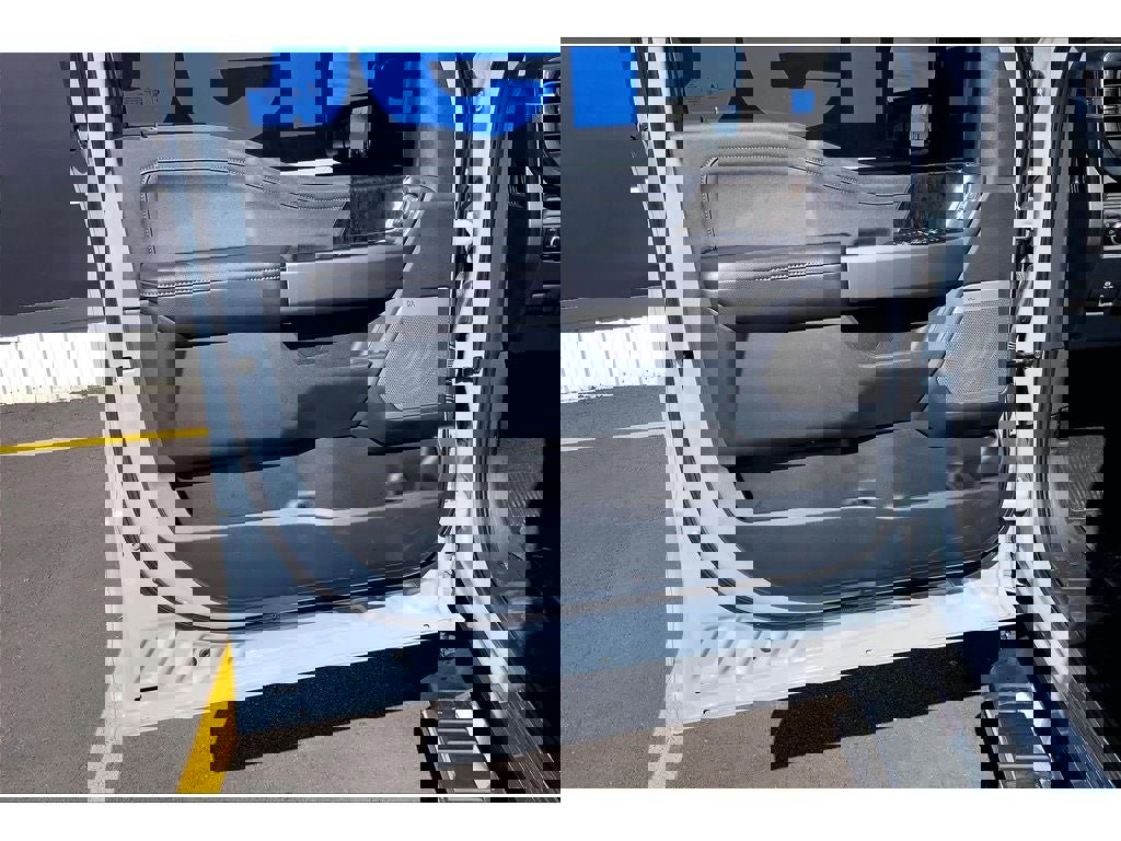 Used 2025 Ford F350 Lariat w/ FX4 Off-Road Package image 24