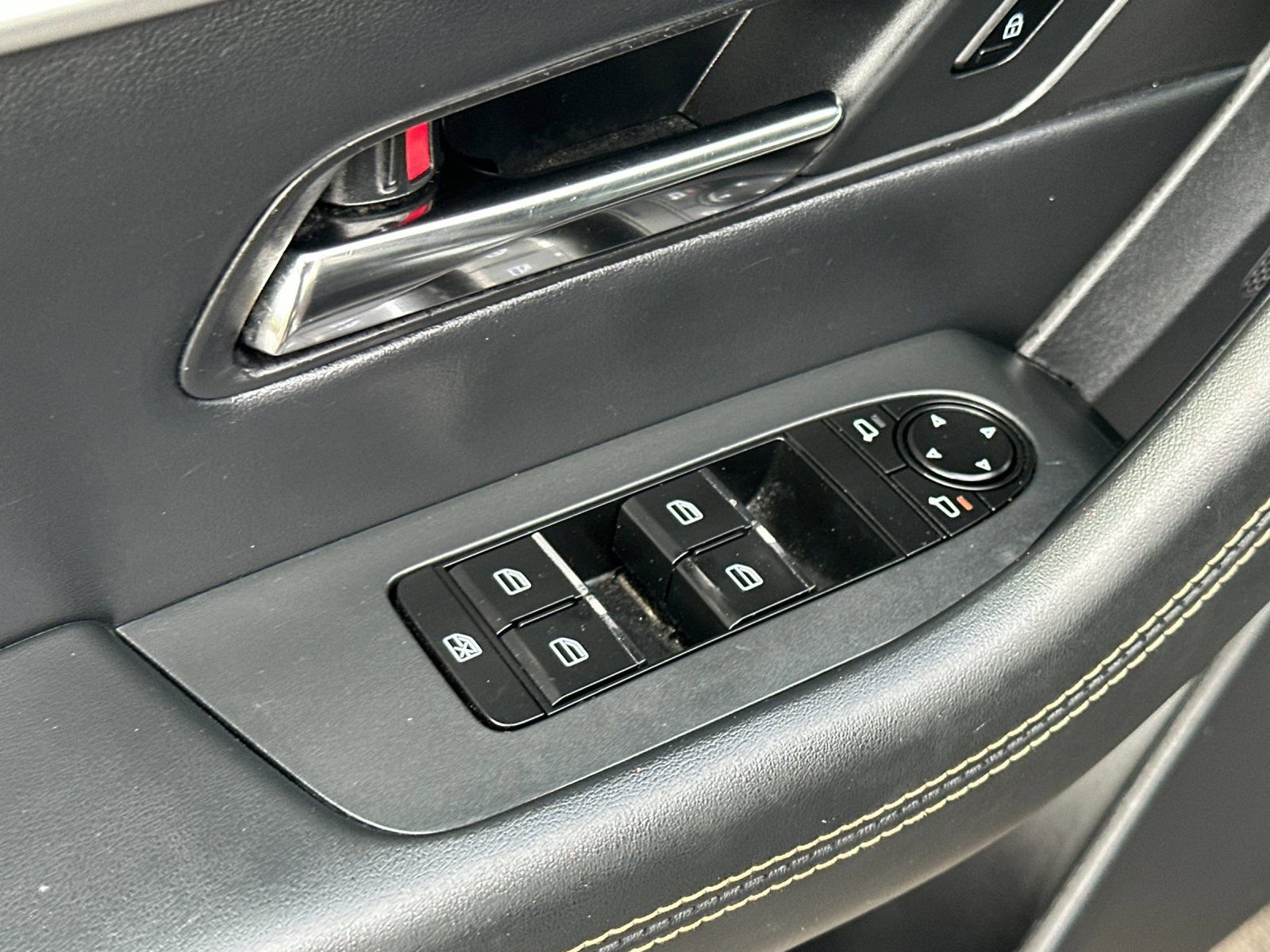 Used 2024 MAZDA CX-90 3.3 Turbo w/ Premium Package image 11