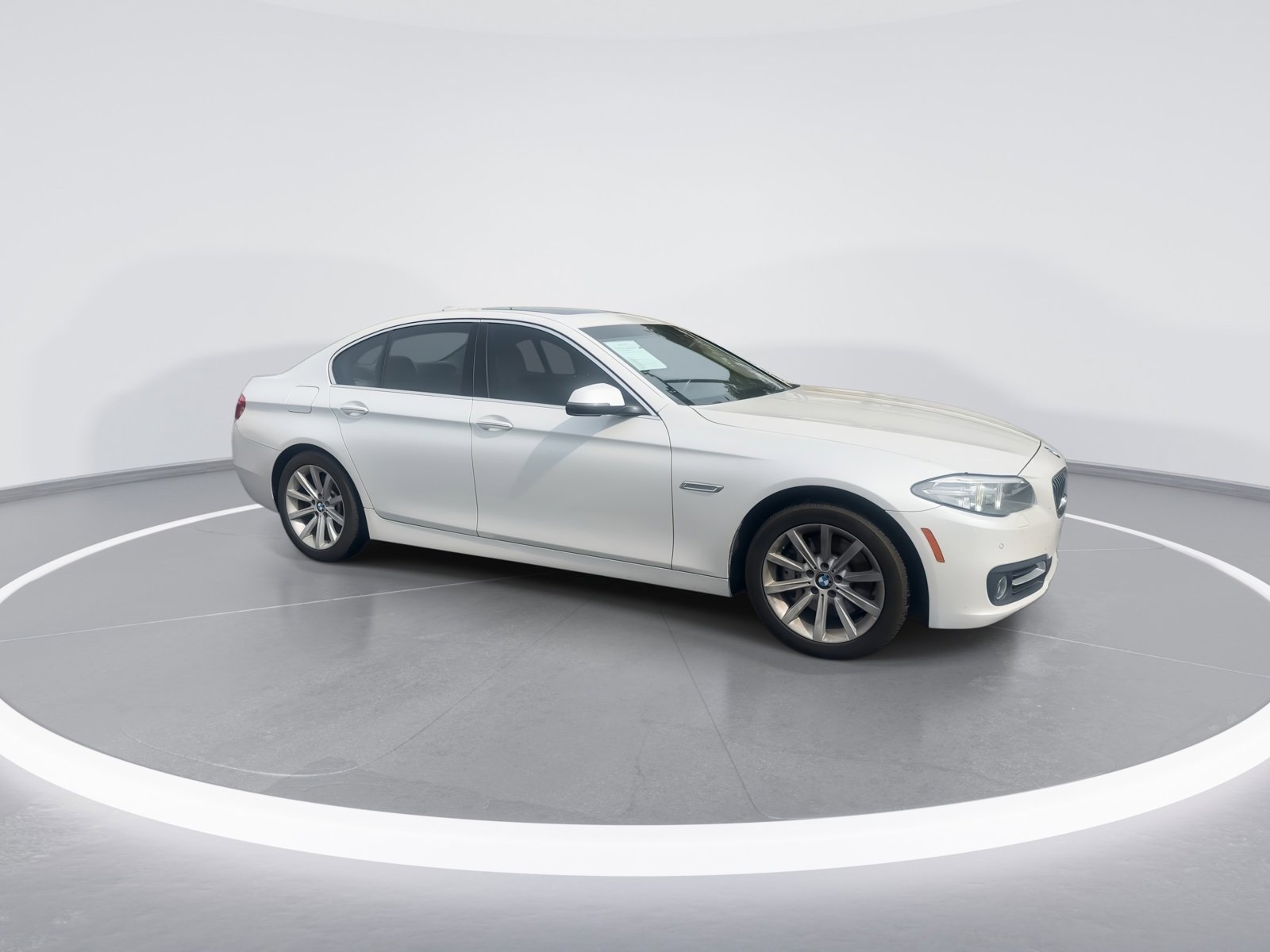 Used 2015 BMW 535i Sedan image 2