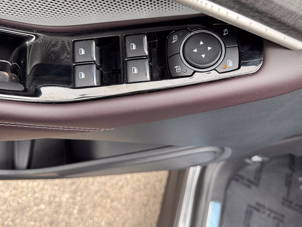 Used 2026 Ford Explorer Platinum RWD image 17